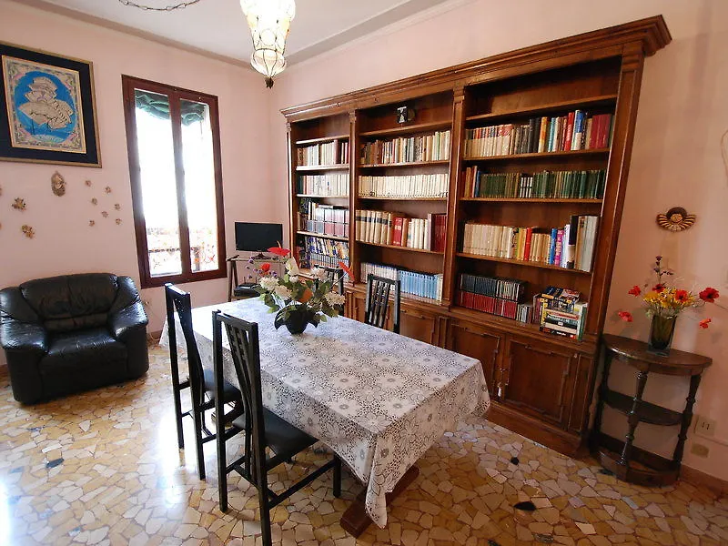 Campo Santa Maria Formosa Hotel Venice 3*,